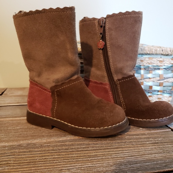 Oshkosh Bgosh Brown Girls Boots - Picture 1 of 5